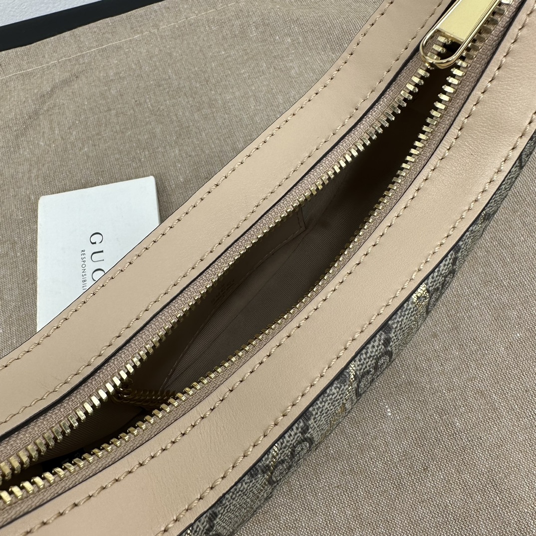 Gucci Hobo Bags